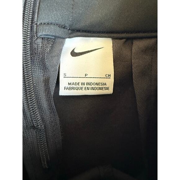 Nike Women's Small Team Tech Pack Woven Lightweight Comfort Short Black - Picture 5 of 7